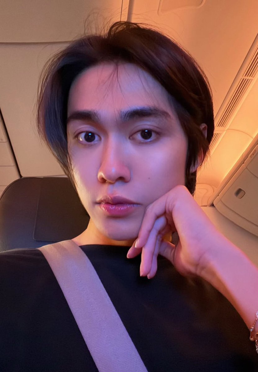 aousexual's tweet photo. MOTHER🫦                      MOTHERFVCKER👄 https://t.co/ZvFkbuIz2l