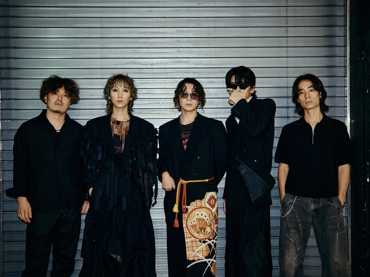 nishizuki_leon's tweet photo. Dannie May 「YOKAI」ツアーファイナル

Zepp DiverCity ベース弾かせて頂きました。

兄貴達の夢を叶える瞬間に立ち会えて、光栄です。本当に素敵なチーム https://t.co/fNDmyimoR3