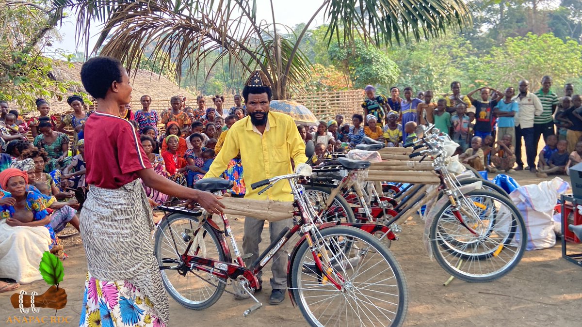 Anapac_DRC's tweet photo. Les activités du sous projet « Promotion de l’équité et des droits des Peuples #Autochtones et des Communautés Locales dans la conservation inclusive de la #biodiversité en #RDC » progressent de manière encourageante à travers  @IPsLeadNature  #ConservationInclusive #ANAPAC #ICI https://t.co/b955ctl8DA