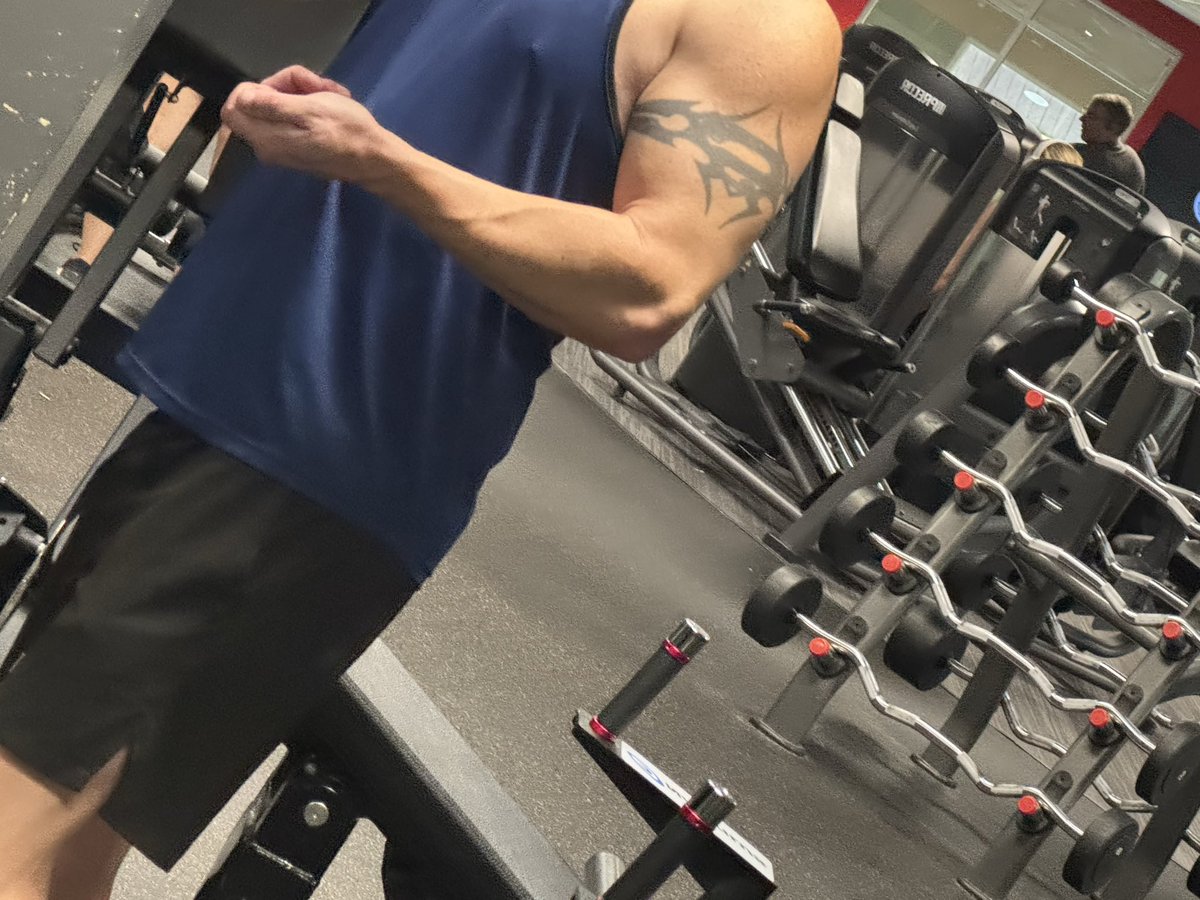 ThisDeadRabbit's tweet photo. Ahhh a good shoulder pump is lovely https://t.co/cL2UWZ9MpC