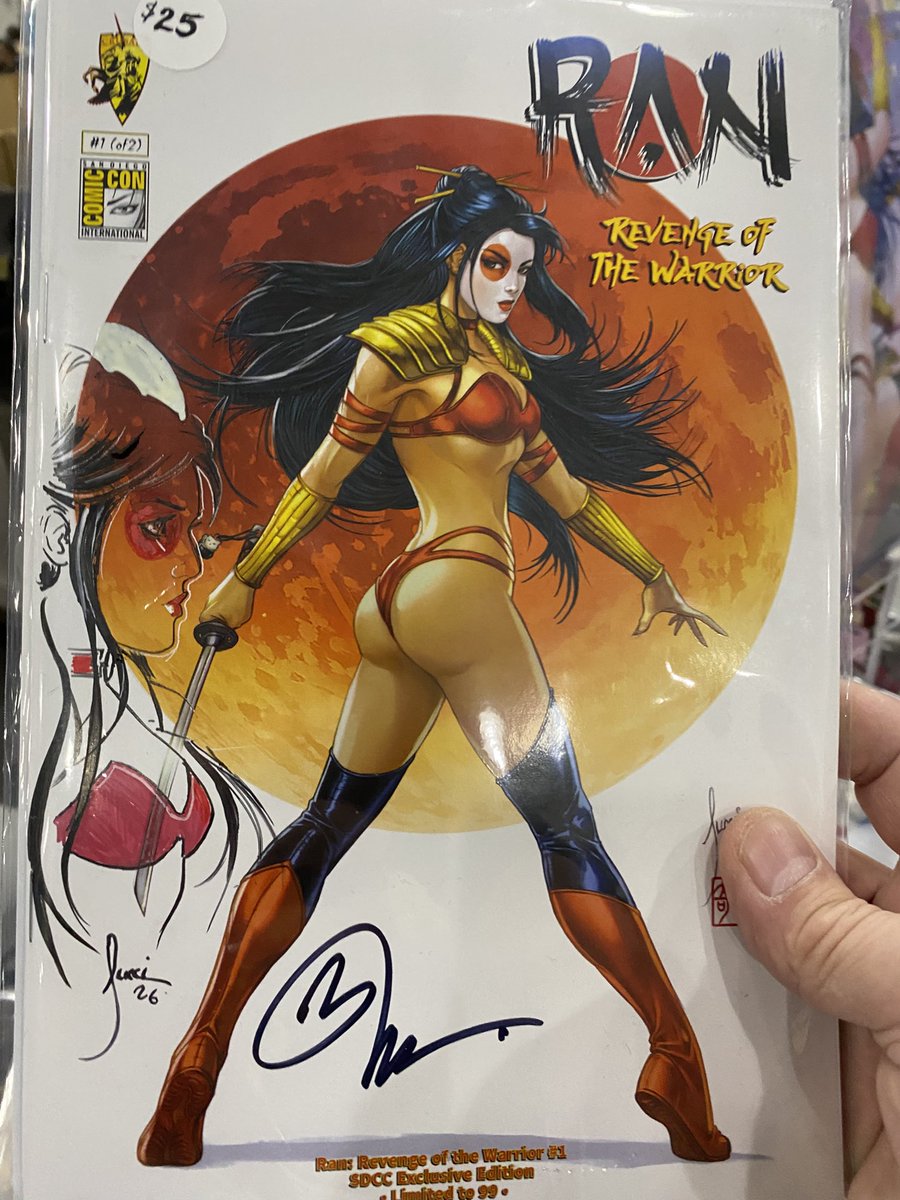 billy_tucci's tweet photo. #NYCC come on down and say hello to me, Deb, and Isaac! @HotflipsSupply booth #HB904. https://t.co/zSvNqSdr0l