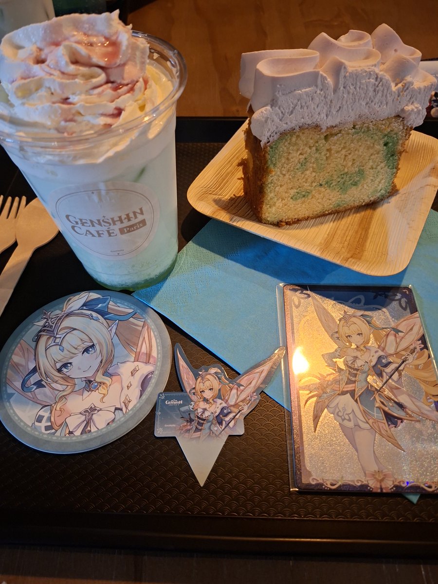 Izanosaurus's tweet photo. Aujourd'hui j'ai testé le @genshincafefr 
Spot incroyable pour prendre le saint goûter avec 2 menus exclusifs : Vesna ou Vodyanitsa ! Je vous laisse deviner mon choix 👀
#GenshincafeParis
#StoriesofFrostSnow https://t.co/g3nOXZQCcA