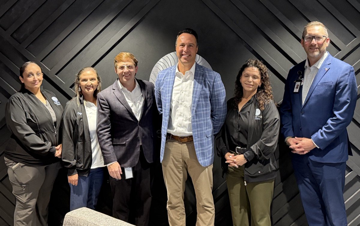 teixeiramark25's tweet photo. I really enjoyed my tour of Cedar Hills Behavioral this week. Thank you to Kyle Sinclair for discussing the importance of mental health treatment and rehabilitation to help people get the care they need. Their team is passionate and dedicated to helping those struggling with mental illness.