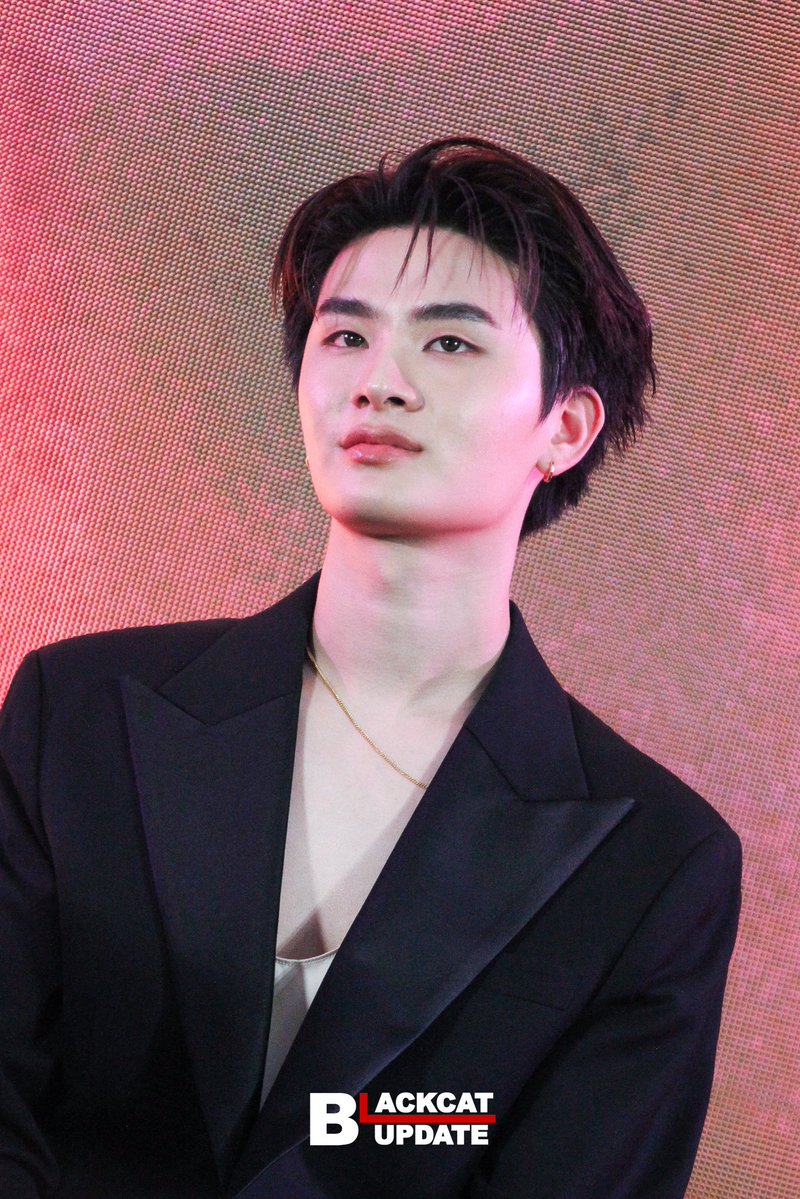 Blackcatupdate's tweet photo. “ไทย ชญานนท์” ในงานเปิดตัวภาพยนตร์ “คุณยายวรนาฏ” (INHERIT) 🖤✨

#THAIchayanon
#คุณยายวรนาฏPressCon 
#คุณยายวรนาฏ https://t.co/5FDjz8tJyb