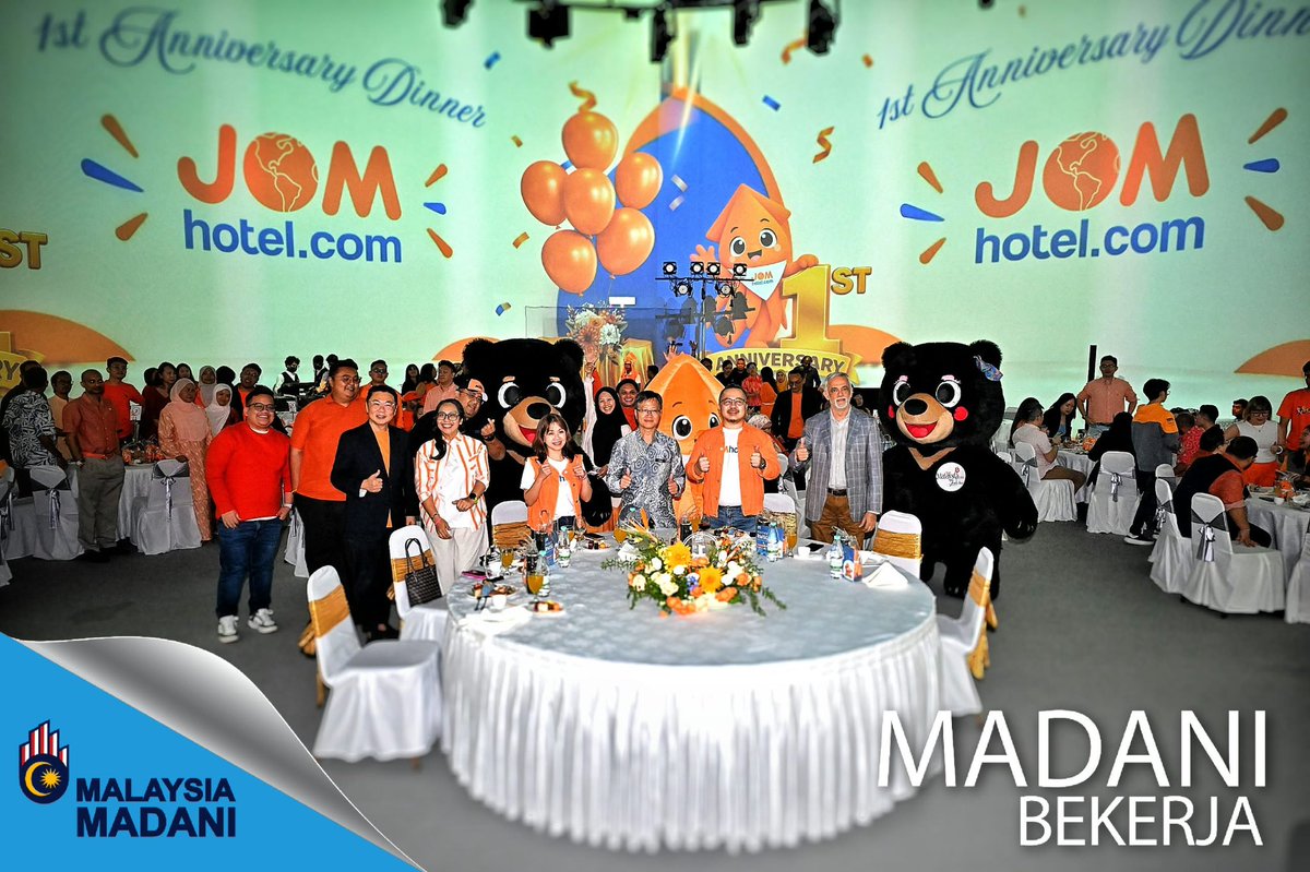 MyMOTAC's tweet photo. ๐ฒ๐พโจ๐ฃ๐๐๐ง๐๐ข๐ฅ๐ ๐๐๐๐๐ง๐๐ ๐ฃ๐๐ฅ๐๐๐ฆ๐ ๐๐ก๐๐จ๐ฆ๐ง๐ฅ๐ ๐ฃ๐๐๐๐ก๐๐ข๐ก๐๐๐ก ๐ก๐๐๐๐ฅ๐
Klik https://t.co/guW2B2Igq0
#MyMOTAC #TaatSetia
#MalaysiaTrulyAsia #VisitMalaysia2026
#MySeniBudaya
#MalaysiaMADANI https://t.co/tv2VkJoa2W