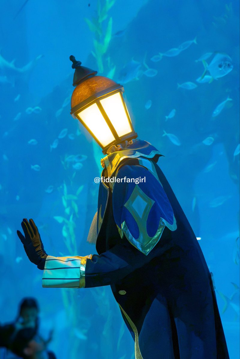 fiddlerfangirl's tweet photo. 베떤남자와 물고기 조합
정말 뜬금없는데 잘 어울리긴 한다..
🫧🎩🐠 https://t.co/WG9YXUPv4u