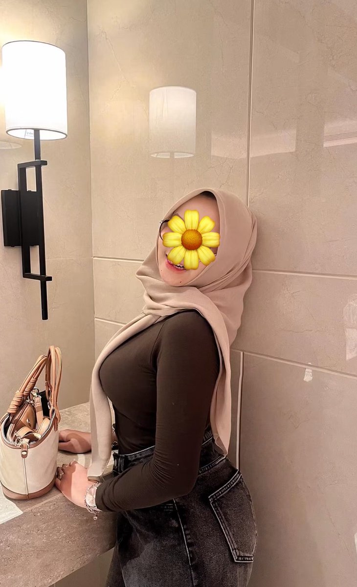 cevrue's tweet photo. Hello everyoneee 🥰

temu janji atau temu kangen hehe 😜

#availbsd #availtanggerang #availserpong https://t.co/pazLufLscS