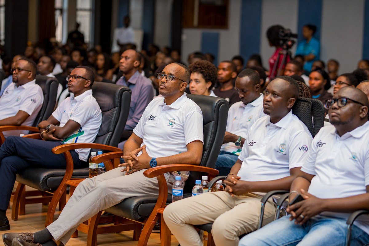 bugeserayouth's tweet photo. #𝐔𝐫𝐮𝐛𝐲𝐢𝐫𝐮𝐤𝐨𝐓𝐮𝐫𝐚𝐬𝐡𝐢𝐦𝐚𝟒: Urubyiruko rwa #Bugesera, Mayor @MutabaziRich, Abajyanama n'abafatanyabikorwa batashye ku mugaragaro igikorwa bateguye cyitwa "Urubyiruko Turashima" akaba igikorwa cyibaye ku nshuro ya 4 "Uruhare rw'Urubyiruko mu Iterambere ry'Akarere" https://t.co/KVENY6bpV8