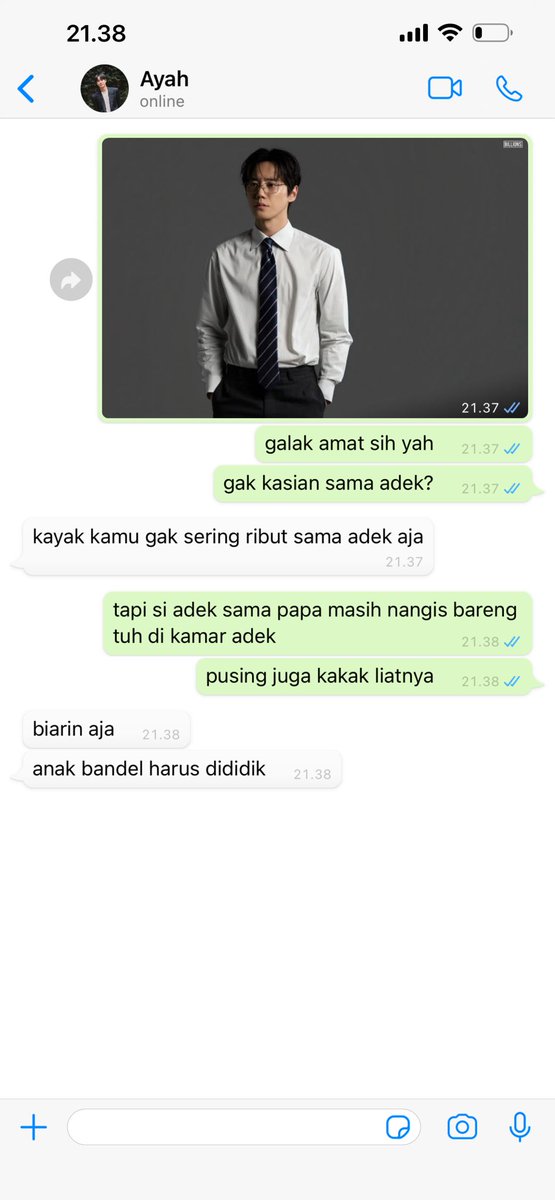 donsteacup's tweet photo. junkang au, ketika si brondong ngomelin anak bungsu mereka, dia malah berakhir berantem sama kakak ntik yang gak tega liat anaknya dimarahin. https://t.co/MPVpso0TM3