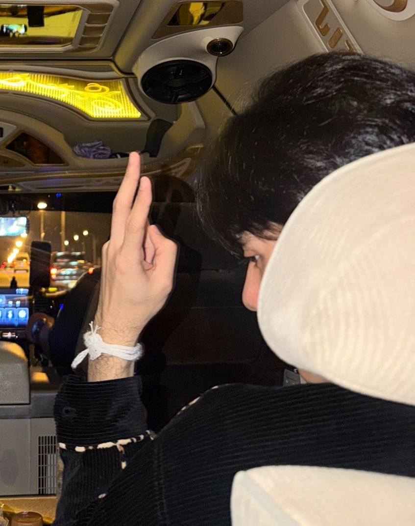 Vivianna130745's tweet photo. มีคนพ่อแม่ผูกแขนก่อนกลับพะเยาด้วย 🥹💗

#KengHarit https://t.co/OhHtX1vlm4