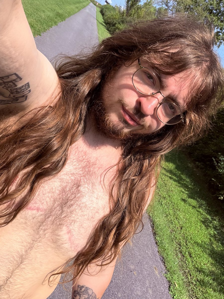 xosatyr's tweet photo. I love taking my clothes off in the woods https://t.co/RhIfCFMtxm