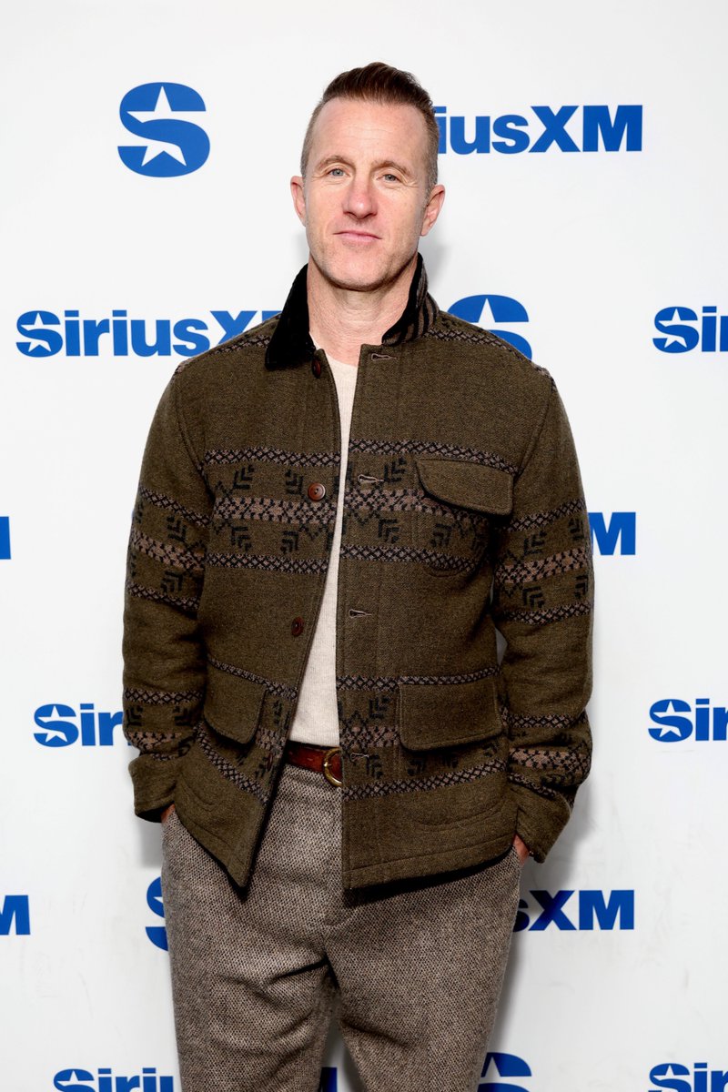 ScottCaanCom's tweet photo. Gallery Update: Scott Caan & visit @llcoolj visit SiriusXM's Front Row https://t.co/KElcj26ITB #ScottCaan #NCISNY https://t.co/xeQlsyON5g