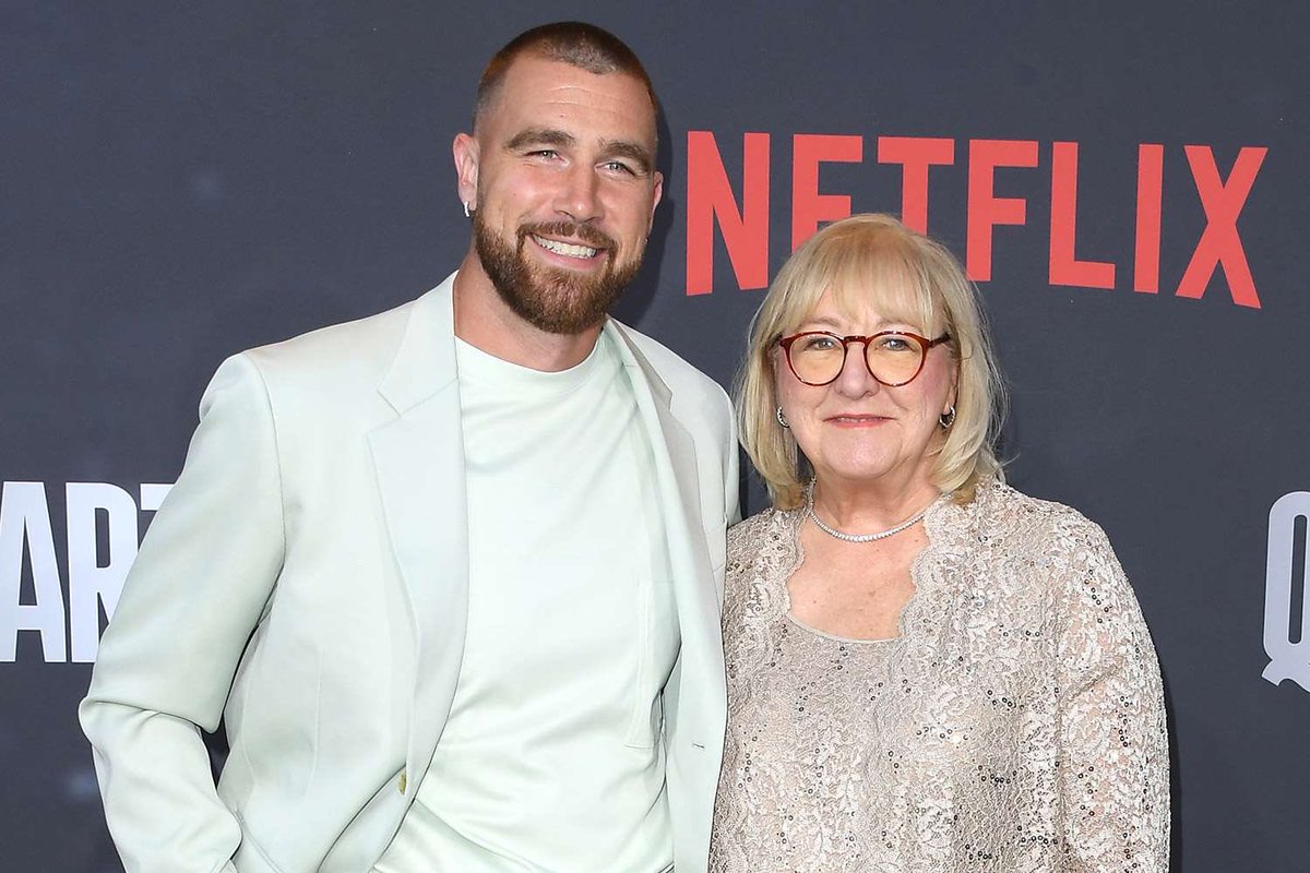 Daily_Chiefs_'s tweet photo. A BIG Happy Birthday to Mama Kelce! 🎉❤️ https://t.co/wJReUkXJSP
