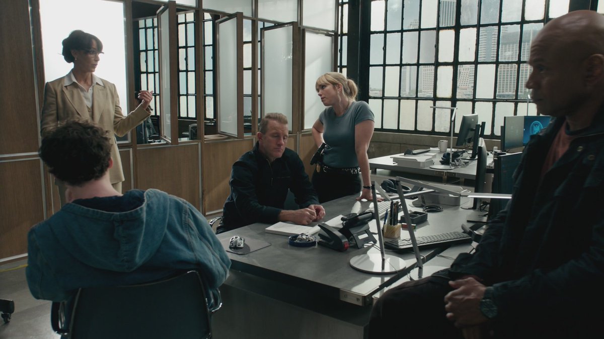 ScottCaanCom's tweet photo. Gallery Update: NCIS: New York 1.01 Pilot Screencaptures https://t.co/2XD68fFgDz #ScottCaan #NCISNY https://t.co/C9slYajJCq