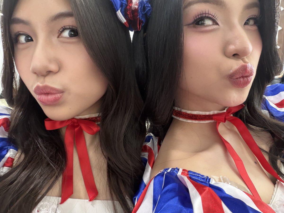 Michie_JKT48's tweet photo. bagai pinang dibelah dua https://t.co/ZLVv4oq9gm