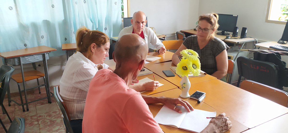 filialmayari's tweet photo. 📢🌲 Reunión metodológica del departamento de Informática, Filial de Ciencias Médicas #Mayarí. 🌲
👉 Analisis la marcha del proceso docente educativo, corte de asistencia, trabajo del profesor guía, superación profesional, trabajo de las cátedras.
#CubaPorLaVida 🇨🇺 #Fcmay https://t.co/SJkXd1x4vy