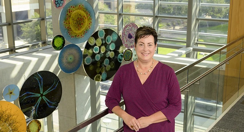 utmbhealth's tweet photo. What does the future of nursing education look like?

For Dr. Kristen Starnes-Ott, dean of @utmbson, it includes stronger mentorship, greater support for nurse well-being &amp; new ways to prepare students for an evolving health care environment.

Learn more: https://t.co/2UXP47LIBX https://t.co/zsvbgTSiIn