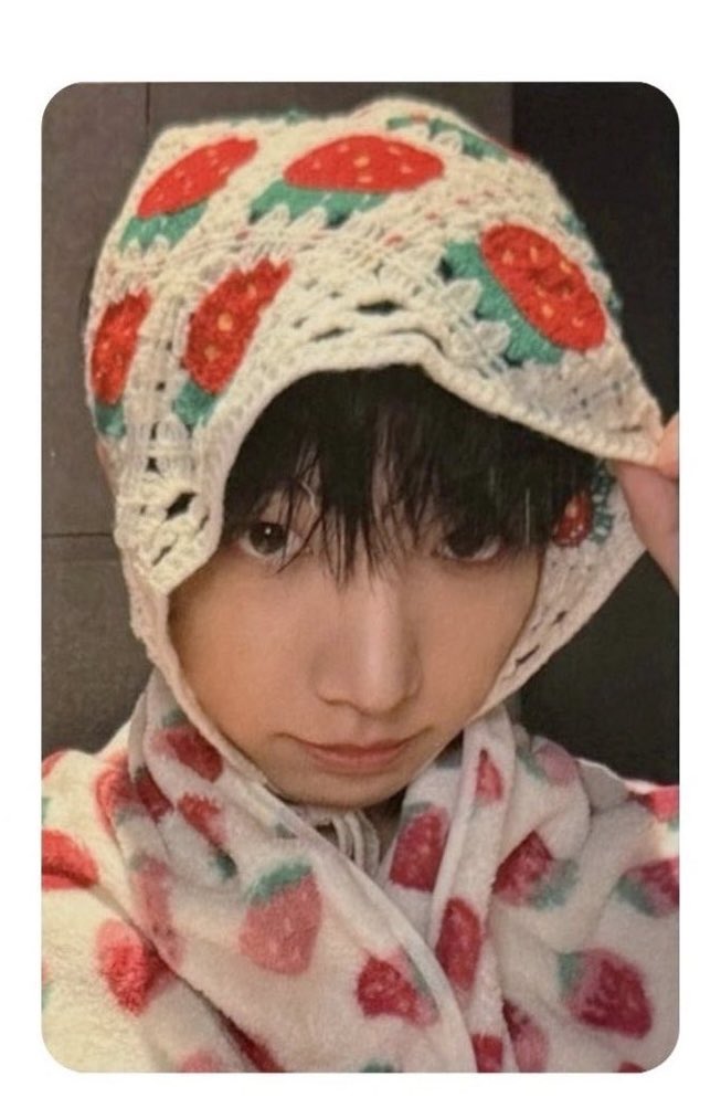 bnd6_exchange2's tweet photo. BOYNEXTDOOR ボネクド ボイネク 交換 
HOME:DELUXE ラキドロ トレカ 

【譲】写真1枚目、タワレコラキドロテサン(写真にはないです)

【求】weverseジェヒョン(写真2枚目)、タワレコラキドロリウ、HMV特典ジェヒョン

千葉2日目か郵送にて交換希望です！
リプお願いいたします🙇‍♀️ https://t.co/wrW7W879Rx