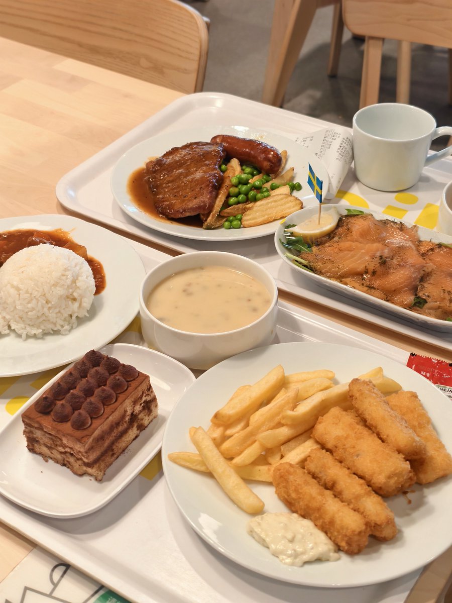 Zoeyyyy0912's tweet photo. 今天和爸爸去了ikea～ https://t.co/hacTkHqTQT