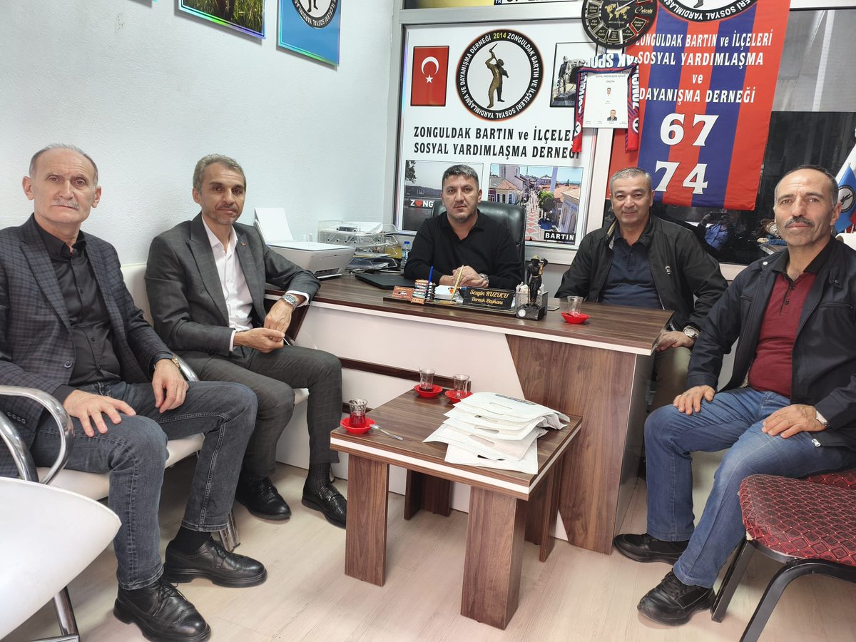AkPartiSlvr's tweet photo. İl yönetim kurulu üyemiz Sayın Ahmet Keserci ve teşkilat mensuplarımızla birlikte “Her Mahallesiyle Silivri” programımız kapsamında Piri Mehmet Paşa Camii’nde Cuma namazımızı eda ettikten sonra Dernek ve esnaf ziyaretlerimizi  gerçekleştirdik.

#HerMahallesiyleSilivri https://t.co/f2hetgz37F