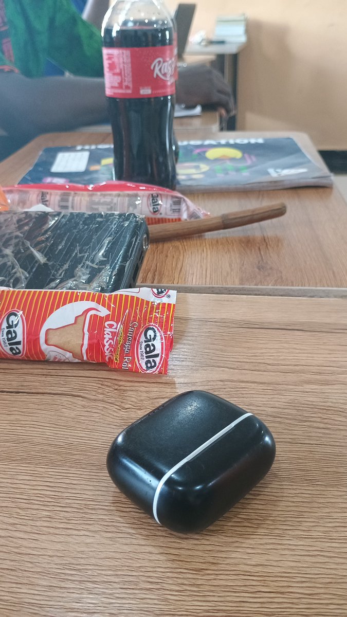 GoodiLearns's tweet photo. Our school had its weekly teachers’ review today. It was interesting, but why were we still in a meeting till 7 PM? 😭💀 https://t.co/CGEauiyKC7