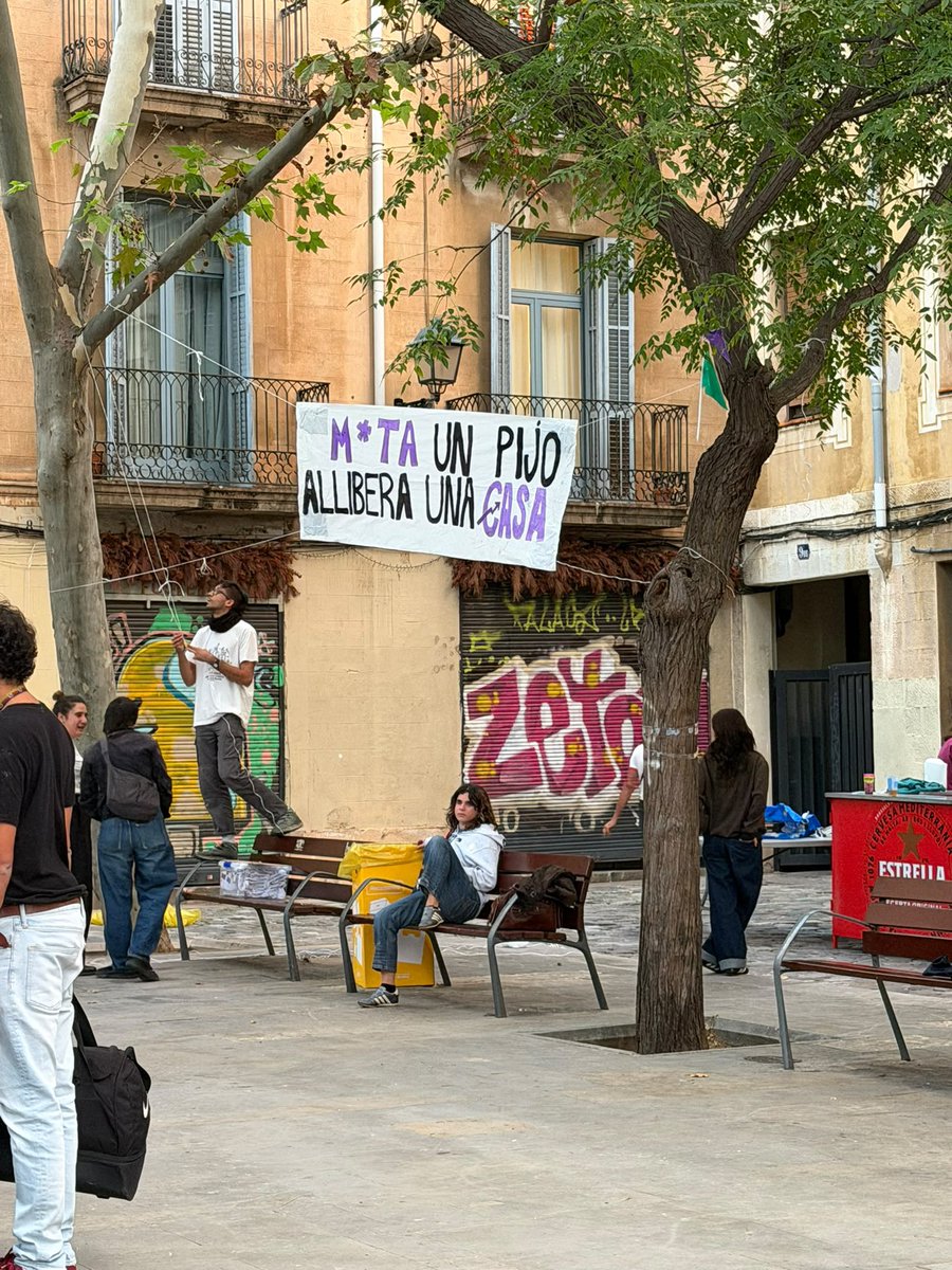 _Victoria_Mart's tweet photo. Y luego me llaman exagerada cuando digo que se avecinan tiempos de guerracivilismo. https://t.co/s2tgeQkwmj