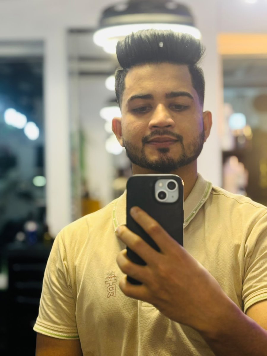 Hasibul63498909's tweet photo. ✅ I may not be flawless, but I am special.🥀✌️

#fypシ
#foryouシ
#foryoupageシ
#newhaircut
#haircut
#vairalpost
#staysafe
#behappy
#bepositive
#bestrong
#beconfident
#HasibulHossain https://t.co/mZs6IEW0Hn