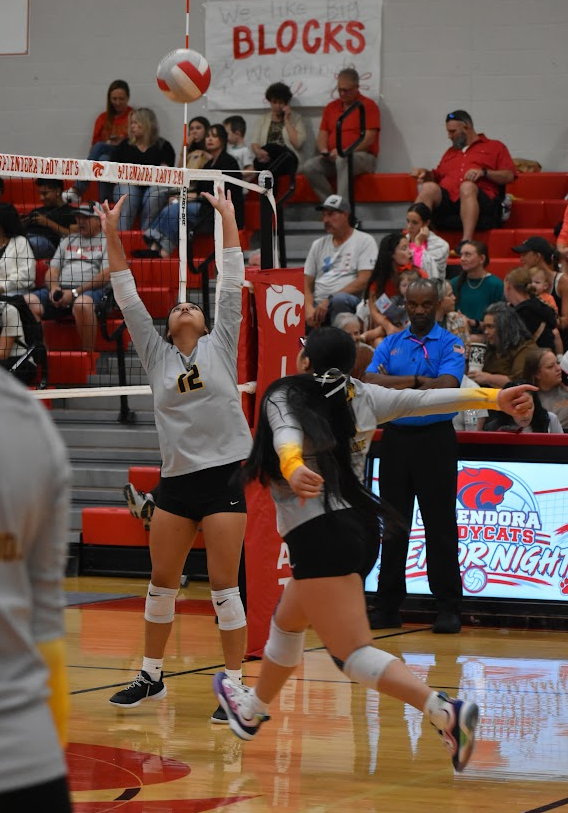 SpringWoodsHigh's tweet photo. The Spring Woods High School Varsity Volleyball team took on Splendora High School on October 8, 2026. They did a great job! Photos courtesy of Rebekah Ozdemir. https://t.co/dSLBfUvnSg