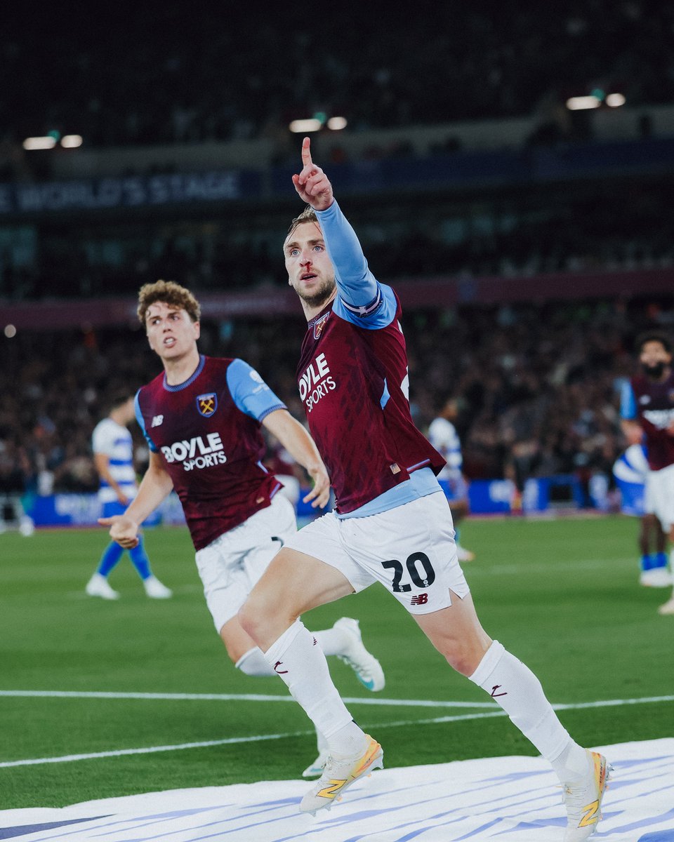 WestHam's tweet photo. 😤😤😤 https://t.co/cRkVwKf9zC
