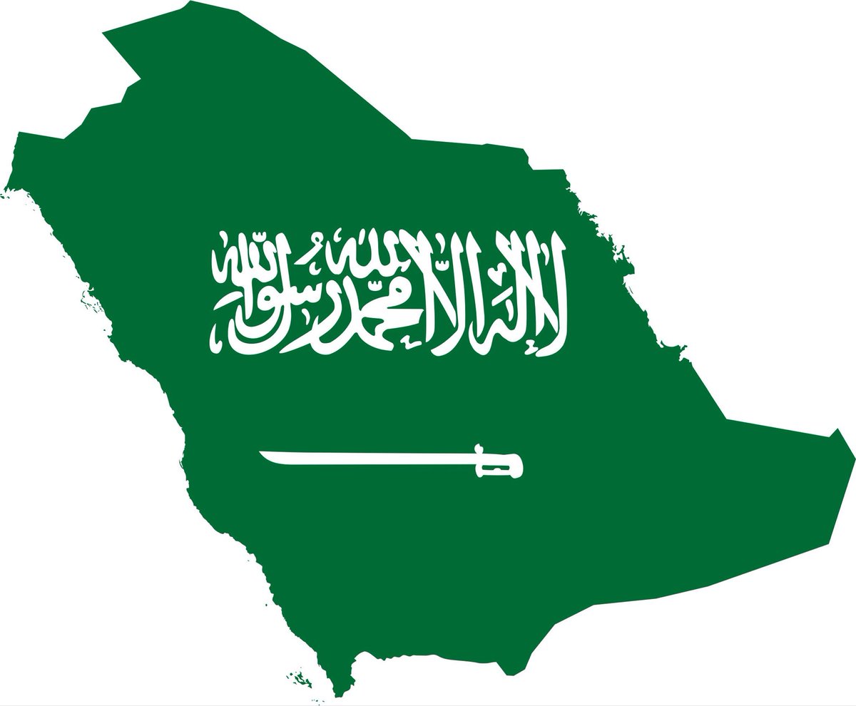 DrJassimALThani's tweet photo. السعودية والحوثيون.. 

هل كلفة الحسم أكبر من كلفة الانتظار؟

يبقى السؤال عن كلفة إنهاء التهديد الحوثي ناقصا، ما لم يقترن بالسؤال عن كلفة إبقائه….

فالخطر المؤجل يستهلك الموارد، ويختبر الحدود، ويمنح صاحبه وقتا لتطوير أدواته. 
وقد تنجح الدفاعات السعودية في اعتراض الصواريخ، بينما يبقى للحوثيين اختيار موعد التصعيد، وفرض الاستنفار، ثم العودة إلى التفاوض محتفظين بأسباب الجولة التالية.

هذه هي المعضلة: أن تبني السعودية مستقبلها، بينما تحتفظ ميليشيا على حدودها بقدرة تعطيله….

فتهديد المطارات والمنشآت والملاحة يمتد أثره إلى ثقة المستثمر، وحركة المسافر، وكلفة التأمين، واستقرار التجارة. وبذلك تصبح التنمية نفسها مطالبة بدفع ضريبة تهديد متجدد.

قال كلاوزفيتز: «الحرب استمرار للسياسة بوسائل أخرى».

ومن مقتضيات ذلك أن يقاس الحسم بالواقع الذي يصنعه….

فإسكات منصة إطلاق إنجاز عسكري؛ أما منع إعادة بنائها وتشغيلها، فيحتاج إلى ترتيب سياسي وأمني يستطيع إنفاذ هذه النتيجة وحمايتها.

وهنا تبرز أولوية استراتيجية لا يجوز أن تتأخر: إغلاق قنوات تزويد الحوثيين بالسلاح، بحرا وجوا وبرا.

فلا يستقيم الحديث عن إنهاء التهديد ما دامت أدوات إنتاجه تتدفق عبر المنافذ والحدود وشبكات التهريب. واعتراض الصاروخ يعالج خطرا قائما، أما منع وصوله فيعالج أحد مصادر الخطر.

ولا يتحقق الحسم المستدام بمجرد تدمير الترسانة، بل بمنع إعادة بنائها، وتعطيل شبكات التمويل والتسليح والإمداد، وإخضاع المنافذ والمسارات المحتملة لرقابة أمنية فاعلة، في إطار القانون الدولي وحماية حركة التجارة والإمدادات المدنية.

فكل سلاح يصل اليوم قد يكون سبب حرب الغد، وكل قناة إمداد تبقى مفتوحة تمنح التهديد عمرا جديدا. 

ولا معنى لاستنزاف الموارد في اعتراض أسلحة يمكن العمل على منع وصولها من الأصل.

لذلك، فإن الحسم الاستراتيجي بالنسبة إلى السعودية يبدأ بتحديد ما يجب أن ينتهي: قدرة الحوثيين على احتكار قرار الحرب، وامتلاك سلاح فوق الدولة اليمنية، وتحويل أمن الجوار والمضائق إلى أوراق ابتزاز….

أما اليمنيون وتعددهم السياسي والمذهبي، فحمايتهم جزء من الحل؛ لأن توسيع الخصومة إلى المجتمع يمنح الجماعة أسبابا جديدة للبقاء.

والتسوية التي تبقي أدوات الإكراه كاملة تحمل داخلها احتمال الانهيار. تستطيع وقف القتال مؤقتا، لكنها تظل معرضة لفيتو السلاح….

وفي المقابل، قد تحقق المواجهة العسكرية مكاسب ثم تفقدها إذا غاب الجواب عن اليوم التالي: من يحكم، ويحمي الحقوق، ويدفع الرواتب، ويمنع عودة الفوضى؟

من هنا، يتصل الأمن السعودي بقيام دولة يمنية قادرة. فكل فراغ في العدالة والخدمات والسلطة يتيح للميليشيا استعادة نفوذها، وكل مؤسسة تستعيد ثقة الناس تضيق مساحة اعتمادهم على السلاح ورعاته الخارجيين….

وتقييد النفوذ الإيراني يحتاج إلى معالجة هذه البيئة، إلى جانب منع الإمداد والتمويل. 
فليس كافيا أن تتراجع قدرة الجماعة على القتال في لحظة معينة، ما دامت قادرة على تعويض خسائرها، وإعادة تسليح نفسها، وانتظار اللحظة المناسبة لاستئناف التصعيد.

وعند باب المندب وهرمز، تتسع القضية إلى حرية القرار الاقتصادي للمنطقة. يكفي احتمال التعطيل لرفع الكلفة وتغيير مسارات التجارة؛ لذلك يجب أن تقابل المصلحة الدولية مسؤولية دولية، بدل تحميل السعودية وحدها عبء حماية منفعة مشتركة.

قد تكون كلفة إنهاء التهديد الحوثي كبيرة، لكن الاستراتيجية تقارنها بكلفة استمراره، وتختبر الوسائل بقدرتها على إنتاج أمن مستدام….

ويمكن أن يجمع الطريق ضغطا عسكريا وتسوية سياسية، بشرط وضوح الغاية، وحماية المدنيين، ومنع إعادة إنتاج الأزمة.

أما استمرار دورة الاعتداء والرد والتهدئة، مع بقاء أدوات التهديد وقنوات إمدادها، فيجعل الأمن السعودي معلقا على قرار الحوثيين….

وهذه معادلة ينبغي تغييرها حتى تستطيع المملكة التخطيط بثقة، ويستطيع اليمن استعادة قراره.

الحسم الحقيقي هو أن يفقد الحوثيون قدرتهم على فرض موعد الحرب التالية؛ وأن تغلق الطرق التي تعيد إنتاج تهديدهم، وأن يصبح أمن السعودية أساسا ثابتا للبناء، لا ملفا مفتوحا للمساومة.

د.جاسم بن ناصر