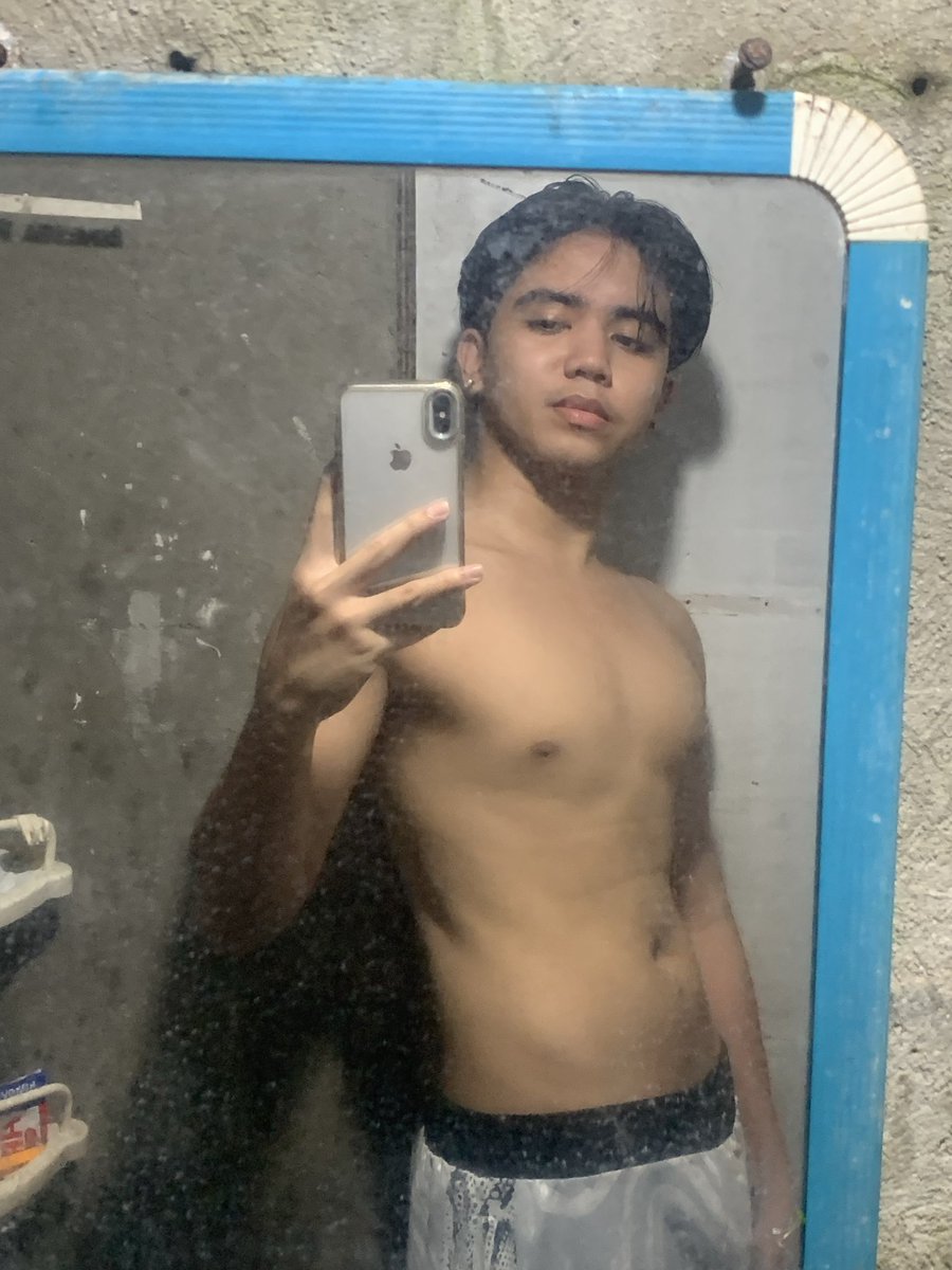 keyl_brian's tweet photo. lf sponsor sa gym https://t.co/bBGovM9D6O