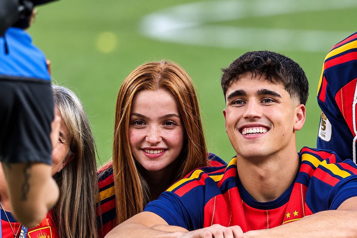 sportpusula's tweet photo. Barcelona’nın genç stoperi Pau Cubarsí, kız arkadaşı Martina Riera ile ilişkisinin sona erdiğini açıkladı. https://t.co/M4295ko98V