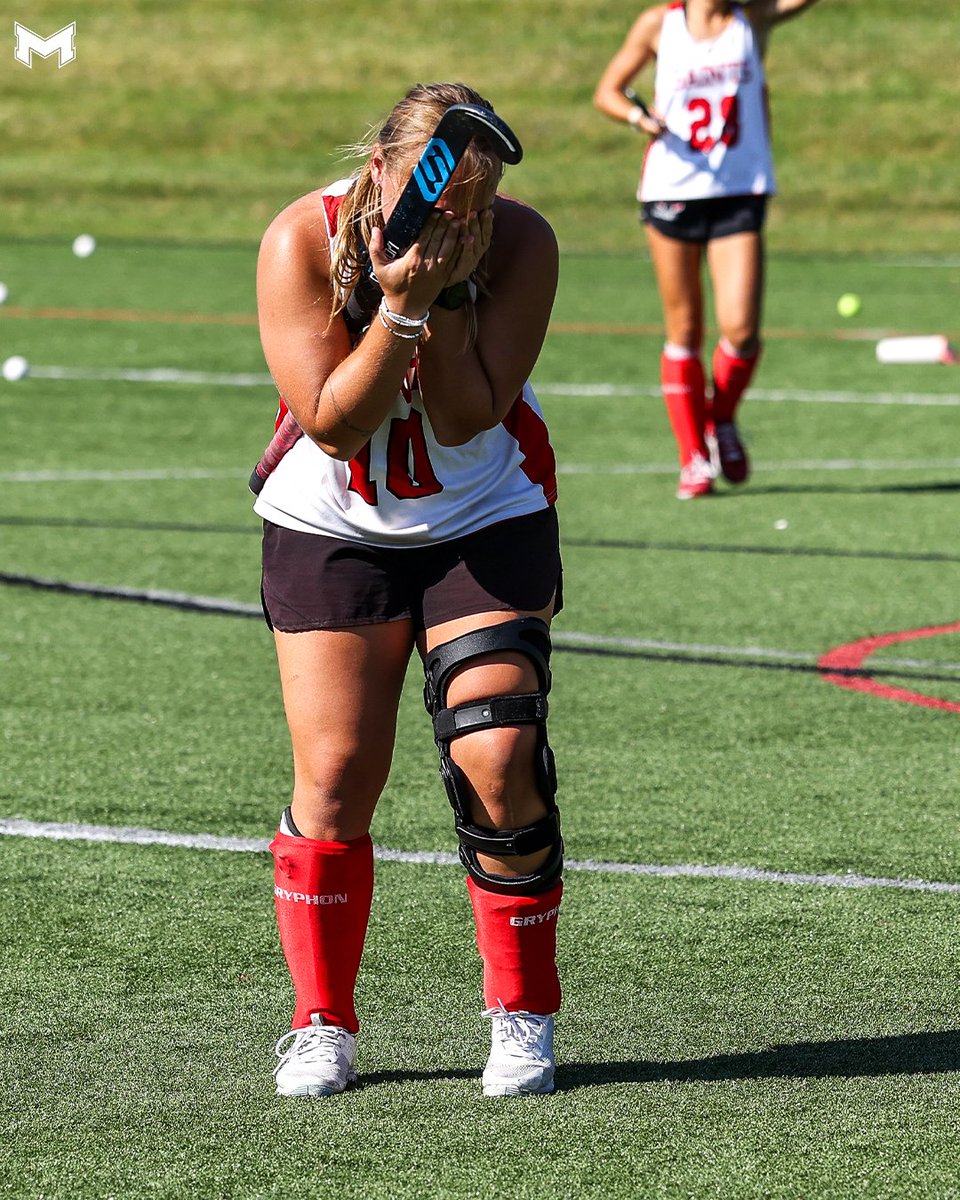 MaryvilleSaints's tweet photo. Photos from the moment! 📸

The Van der Spuy's have been planning this visit since last season, coordinating with several members of the field hockey squad to make this surprise happen!

#BigRedM | #OneTeamOneFamily https://t.co/vSG6CYyGIr