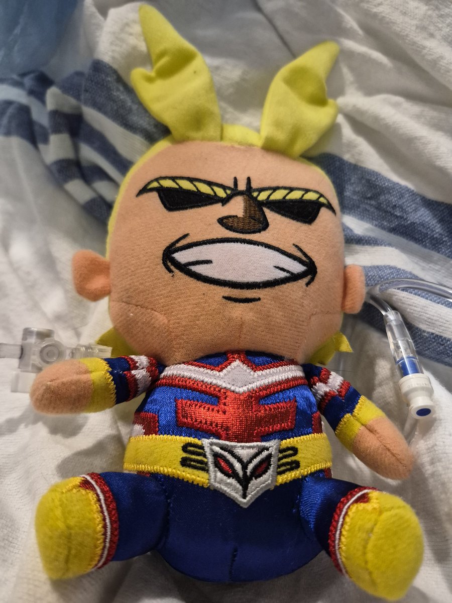 izuukitty's tweet photo. I took an extra picture of my all might plush from this morning that I don't remember taking? I remember taking two and this was not one of those https://t.co/4angRLhF2Q