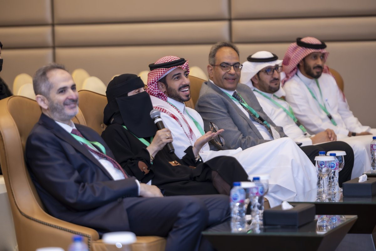 AldhafeeriAhmad's tweet photo. سعدت بمشاركة المراكز المتخصص في وزارة الصحة بالمؤتمر الثالث لزراعة القوقعة والمقام في الرياض بحضور وكيل الوزارة المساعد د. عبدالله السهيمي ونائب مدير عام المراكز المتخصصة د. رائد المطيري. ومشاركة الزملاء من مختلف المناطق. 

شكرا لكل من ساهم في نجاح هذا المؤتمر. https://t.co/xsSmc8VKBC