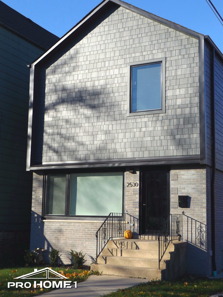 ProHomeOne's tweet photo. James Hardie shake siding gives this Pro Home 1 project a distinctive look with the durability of fiber cement.

630-517-5797 | https://t.co/j9ANXbKLlj
#JamesHardie #ProHome1 https://t.co/JepKFcyoDg
