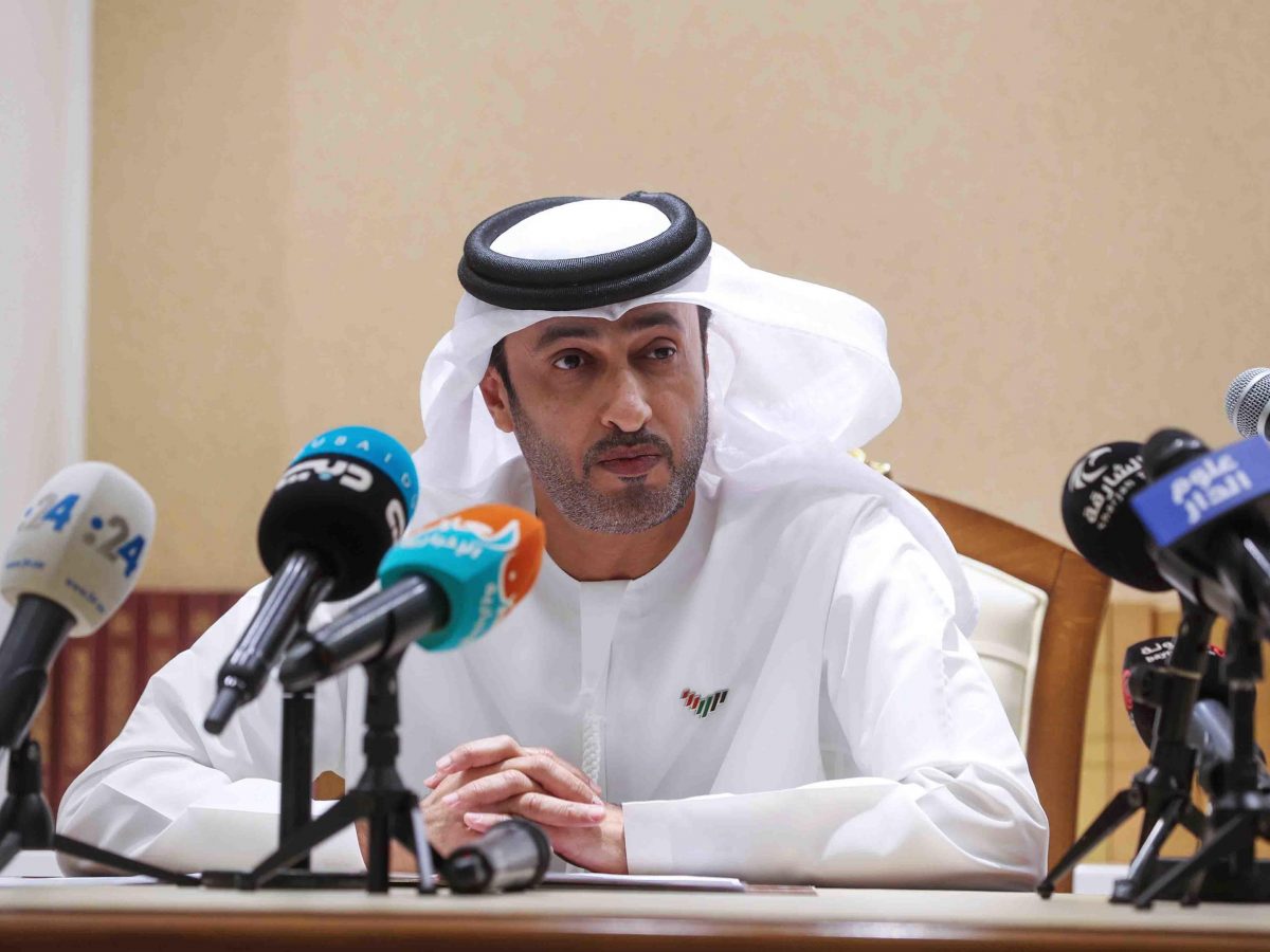 Defensa_Israel's tweet photo. El Fiscal general de los Emiratos confirma que el copiloto del avión de FlyDubai pretendía asesinar al piloto para luego continuar viaje y estrellar el avión en el Aeropuerto Ben Gurion de #Israel.  
🇮🇱🇦🇪🇴🇲
- Inspirado por los atentados del 11 de setiembre en EEUU, eligió la profesión específicamente para algún día cometer un atentado en Israel.
- Durante sus estudios en Australia en el 2017, el terrorista estuvo expuesto a abundante material extremista, incluyendo contenido que glorificaba el terrorismo, y desde entonces se preparó física y mentalmente para un ataque en pleno vuelo.
En fin. Shabat Shalom  🍷  Buen Fin de Semana.