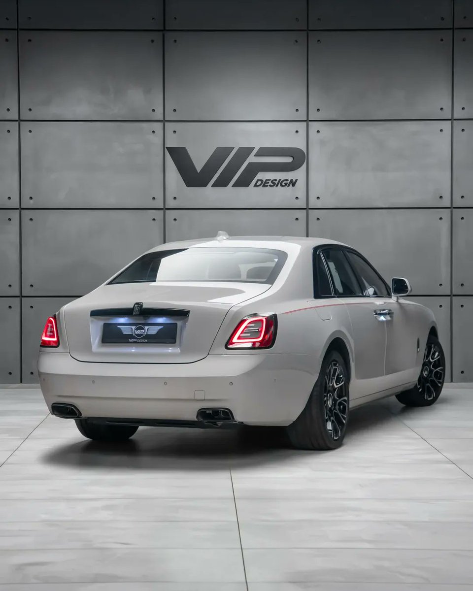 Venosier's tweet photo. Rolls Royce Ghost Black Badge GCC Specs https://t.co/VM7gsNLhTA