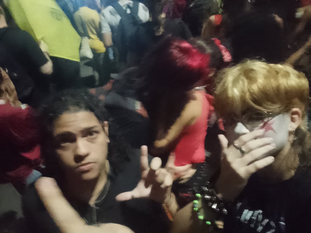 Dimon_the_ghost's tweet photo. Ir na movimentação contra o facismo está definitivamente no top 5 melhores dates
@razzsas https://t.co/MNu66i4aFh
