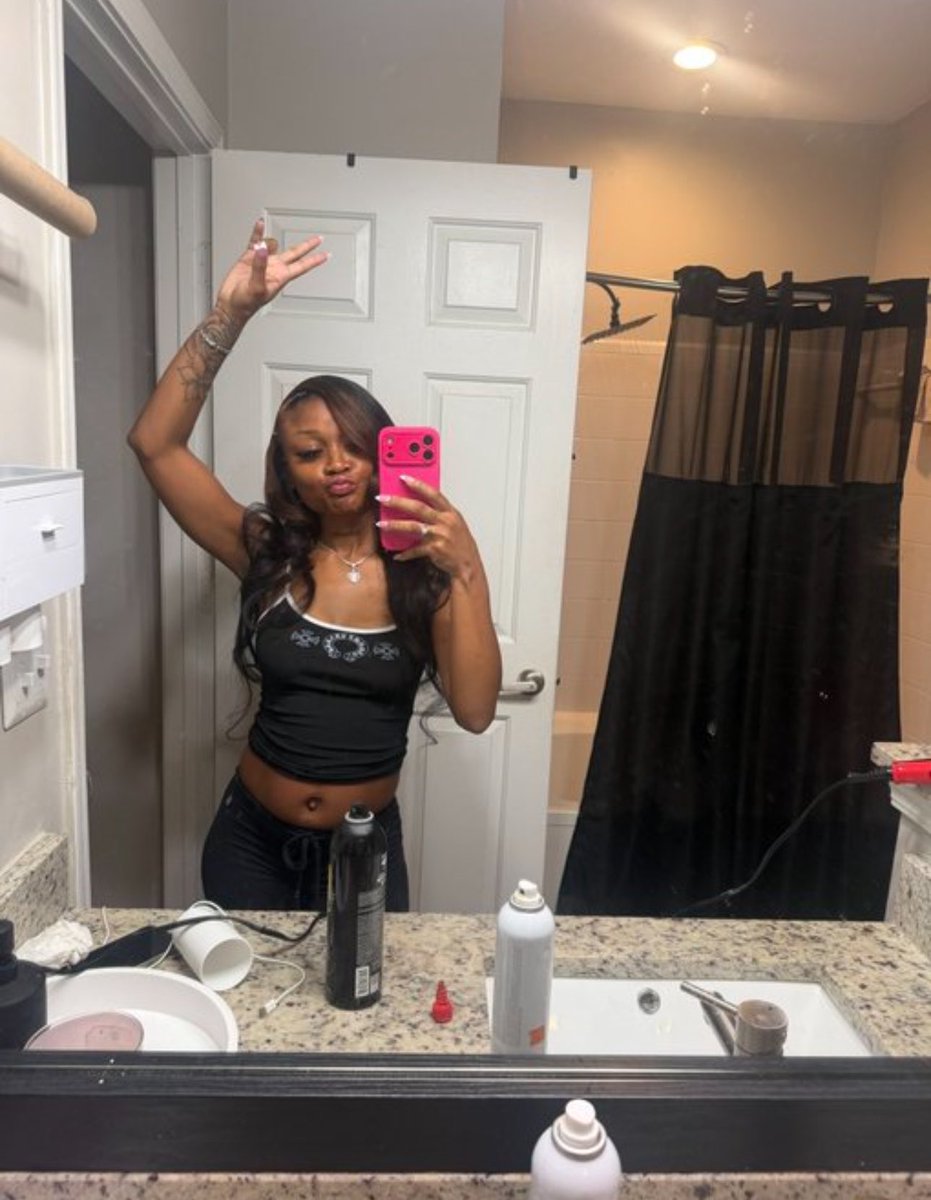 OnHeav3n202's tweet photo. Baddie by default #dmv #dmvfreaks #dmvlinks #dmvlinkups #dmvmeets #dmvmeetups #bmorefreaks #bmoremeets #baltimorefreaks https://t.co/coIaXjnQpk