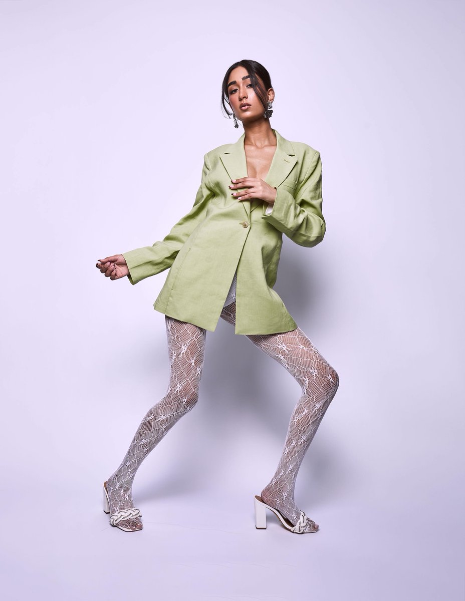 brendithaxD's tweet photo. As a photographer, I believe clothing tells a story before the camera clicks. The Art of Intentional Dressing reframes style as self-expression, confidence, and becoming more fully yourself. Style, like photography, is about feeling seen. https://t.co/FJHtRTKBY8
