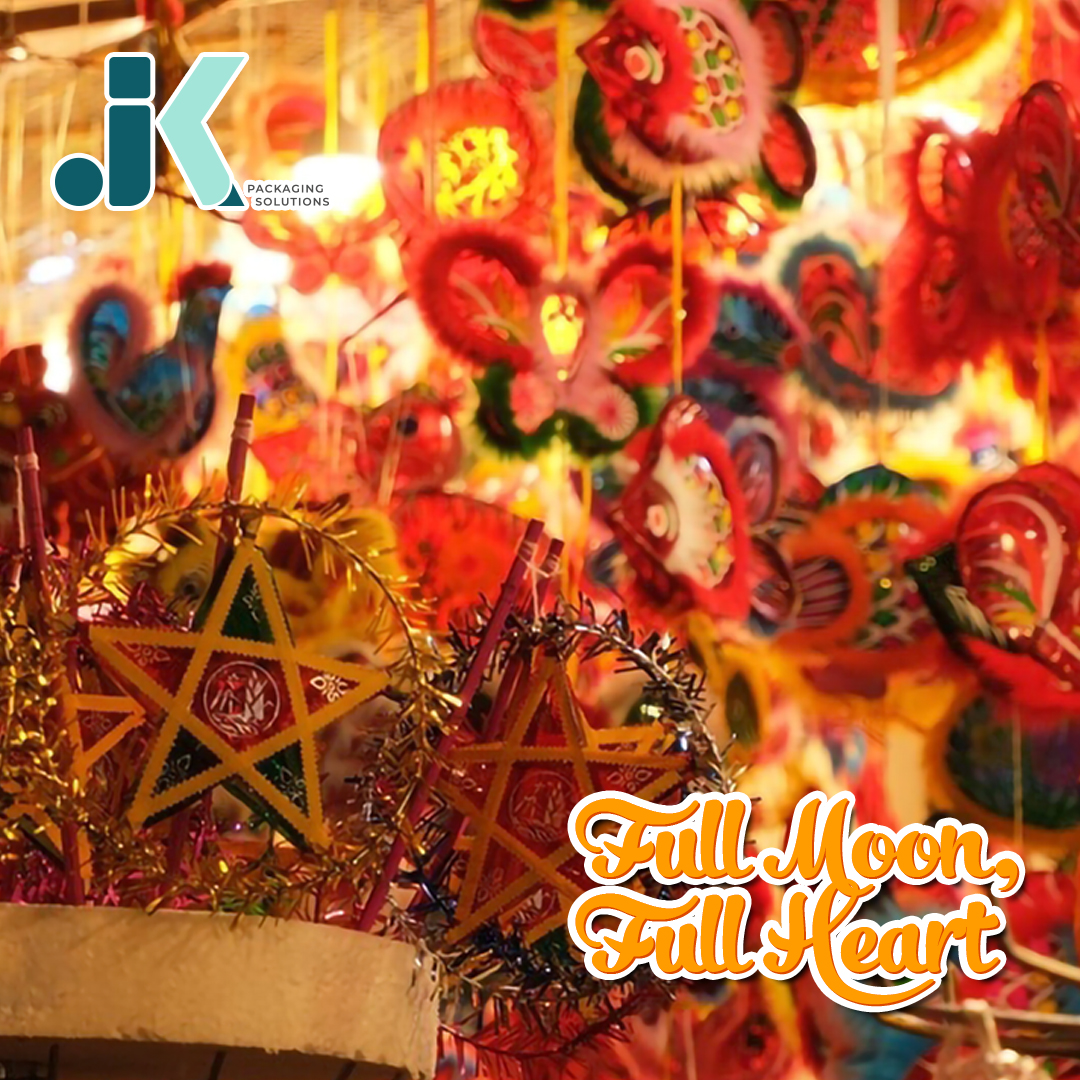 EdaWoodhouse's tweet photo. Mid-Autumn Festival celebrates gratitude, reunion, and togetherness. As the moon shines bright, families gather to share tea and mooncakes, cherishing the people who make life whole. https://t.co/nhU2ErCk13