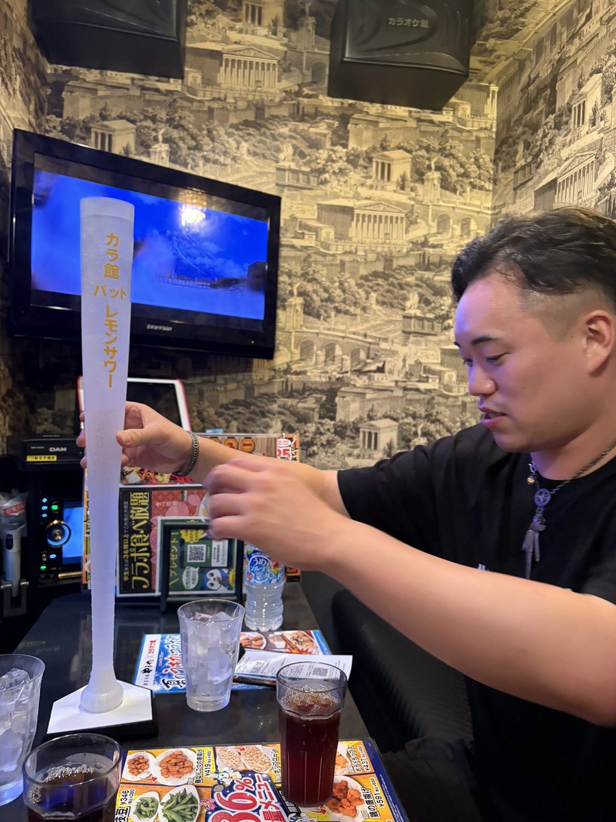 mashingan3150's tweet photo. 木暮直弘って男だけど知ってる人教えて。
女の子に嘘の投資話しを持ち掛けて900万
騙し取ってるんだけど返済しますと言って
全く返済無しで飛ぼうとしてる。
完全詐欺師はこの世〜消えろ。
拡散希望‼️情報求む‼️謝礼有り‼️

#詐欺師  #拡散希望  #嘘  #詐欺 https://t.co/gzbugULVCL