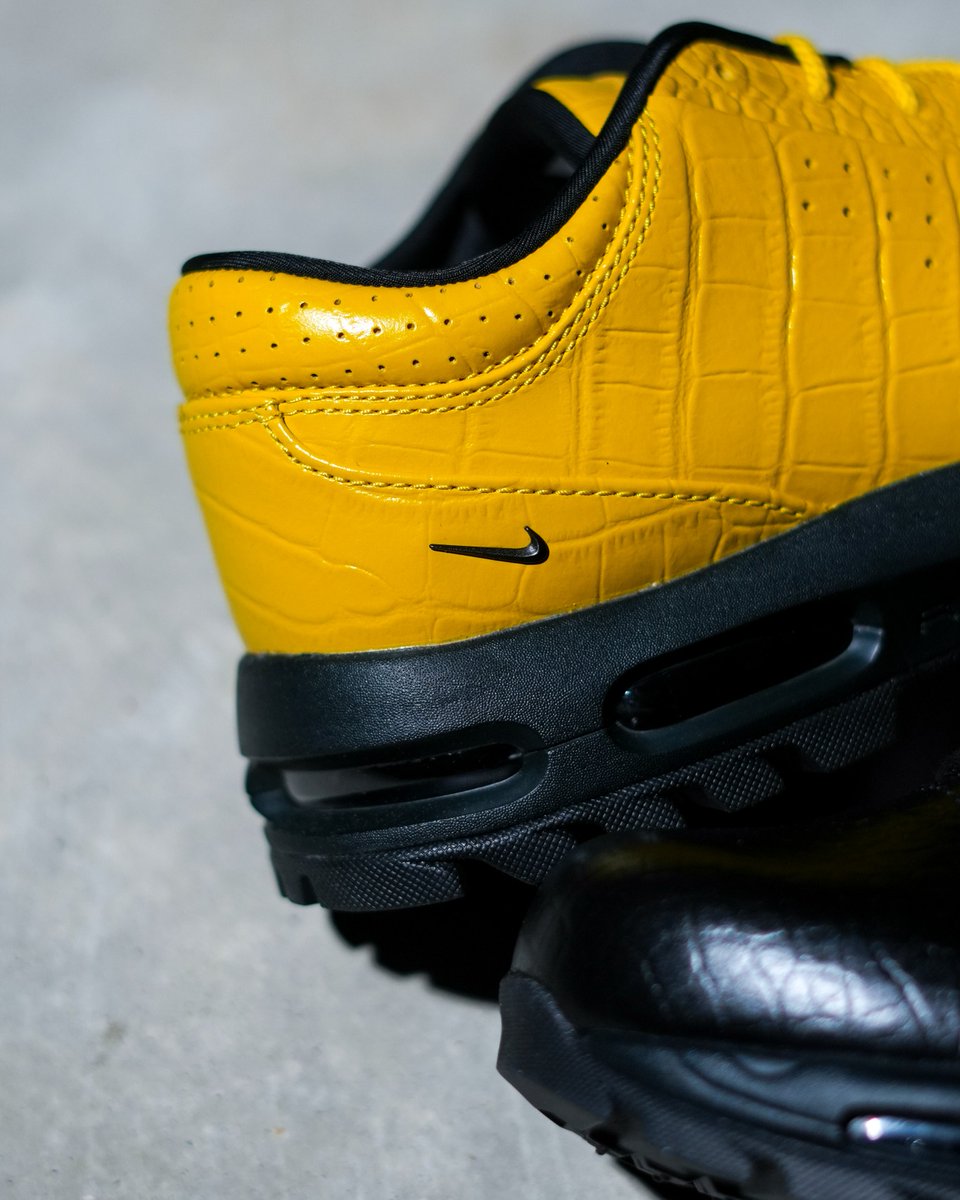 TBGeneration's tweet photo. Nike Air Max Goadome Low "Croc" Black &amp; Sulfur
Men's Sizes 6-14 ($175)

EQL Raffle is live via better+ app (link in bio)
Closes 10.14 @ 6 PM CST

Available 10.15 @ 9 AM CST
First Come, First Serve Online
https://t.co/2ySJp58KKy &amp; better+ app (link in bio) https://t.co/Migsxi2B4Z