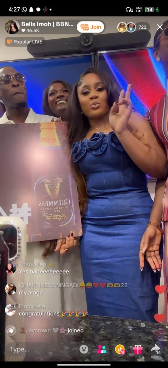 josephinefrim20's tweet photo. Araga and Bells 👀🤭😍🥵
Good Looking people 🤩❤️❤️❤️
Bells is so fresh, Omo see babe!!! 

BELLS THE TRENDSETTER 
BERRIES FOR BELLS 
#BellsImoh
#BBNaija https://t.co/9sVM1f1wP2