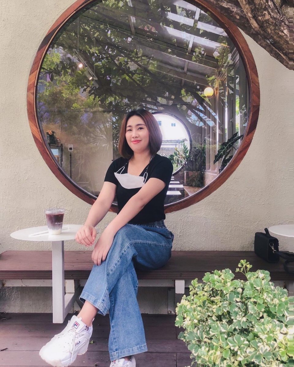 maggy1230's tweet photo. แค่ใช้ชีวิตให้มีความสุขก็พอแล้ว อย่าคิดมาก เพราะไม่มีใครรู้ใจเราได้ดีเท่าตัวเราเอง วันหยุดนี้พักผ่อนให้เต็มที่ https://t.co/u9AFQqCh0o