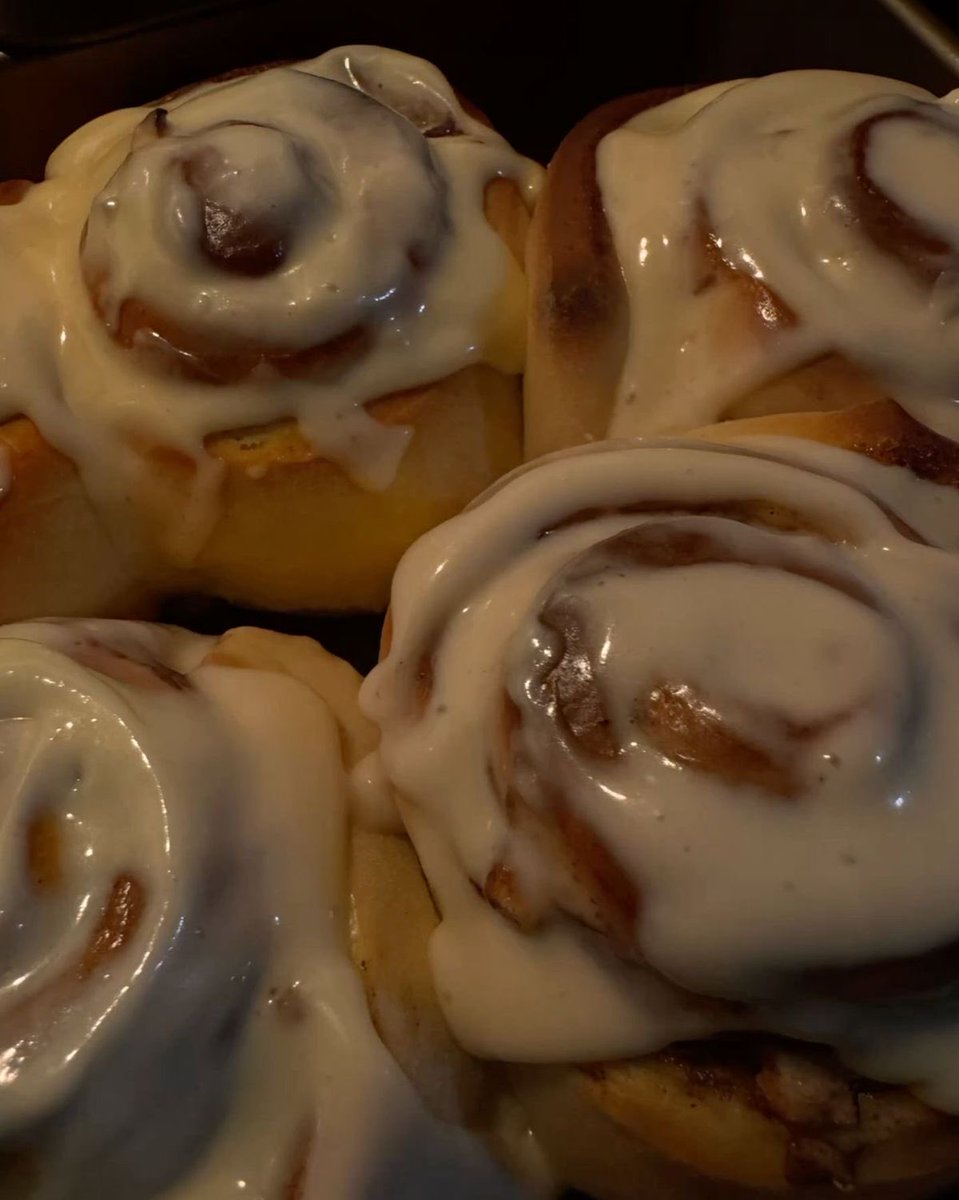 bossbabejass's tweet photo. Cinnamon rolls LOVERS 😍 https://t.co/N2tvH4dOoV
