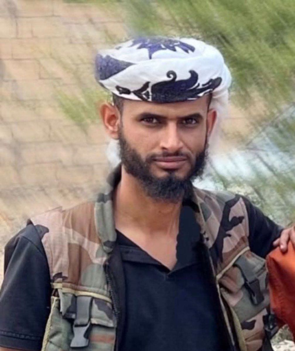 Al___awlaqi's tweet photo. نحن في شبوة نحمل الكثير من الوفاء والتقدير للشهيد معاذ علي صالح الذي لبى نداء الواجب، وانطلق مع رفاقه لخوض معركة إعصار الجنوب، والمشاركة في تحرير مديريات بيحان من قبضة الحوتيين

ولم يقتصر دور معاذ على ذلك بل كان له أيضا حضور بارز في إخماد تمرد الإخوان على المحافظ بن الوزير.. يتبع https://t.co/7AOxWiIRaN