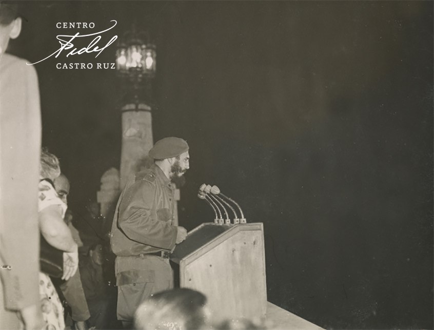 FSoldadodeIdeas's tweet photo. #FidelCastro en el acto de recibimiento de Osvaldo Dorticós a su regreso de Naciones Unidas, el 9 de octubre de 1962.

https://t.co/QcmpugSuhr
#100AñosConFidel #Cuba #SomosContinuidad #RevoluciónCubana https://t.co/MJR6U6QU1t