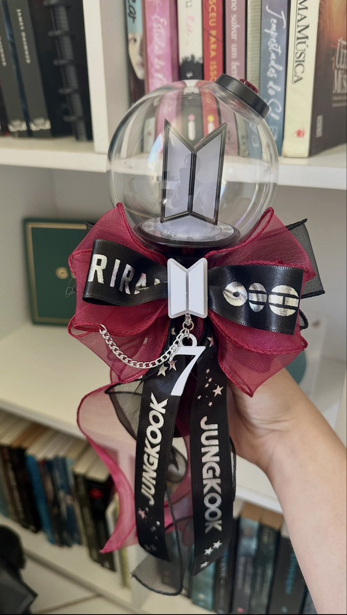 emmcartairs's tweet photo. O laço da minha army bomb chegou to apaixonada ❤️ https://t.co/Dtwz0eMB9i